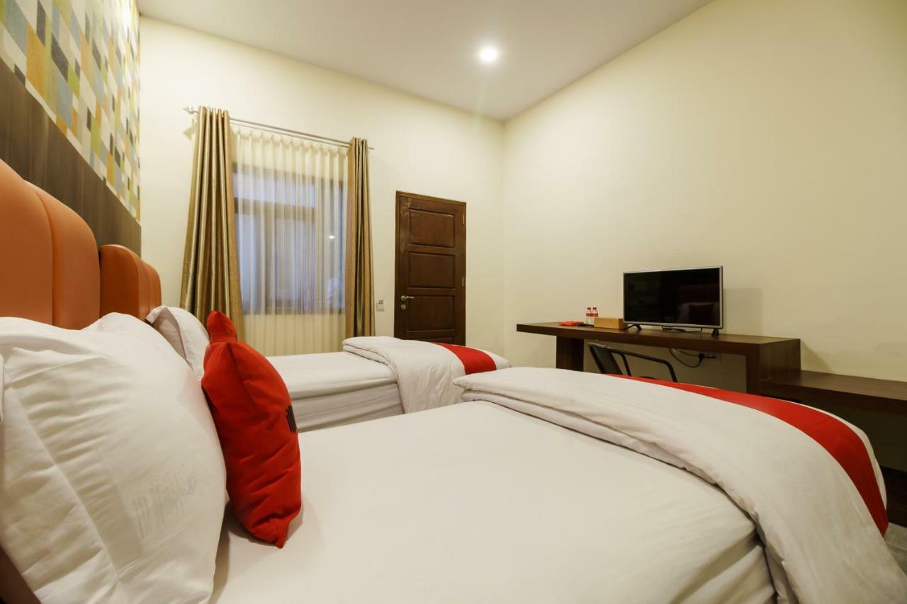 Reddoorz Syariah Near Fort Marlborough 벵쿨루 외부 사진
