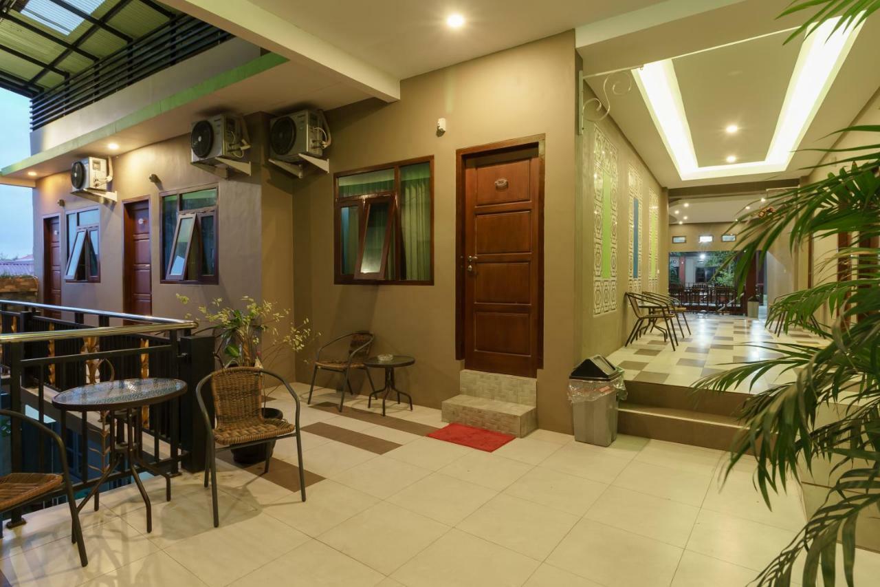 Reddoorz Syariah Near Fort Marlborough 벵쿨루 외부 사진